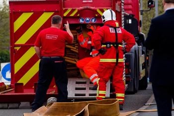 Large fire at Arrow XL warehouse in Blackpole, Worcester, Worcestershire.
The alarm was raised shortly after 8.30am this morning. Police have declared the fire a major incident. All employees have been evacuated from the building, no one has been hurt.