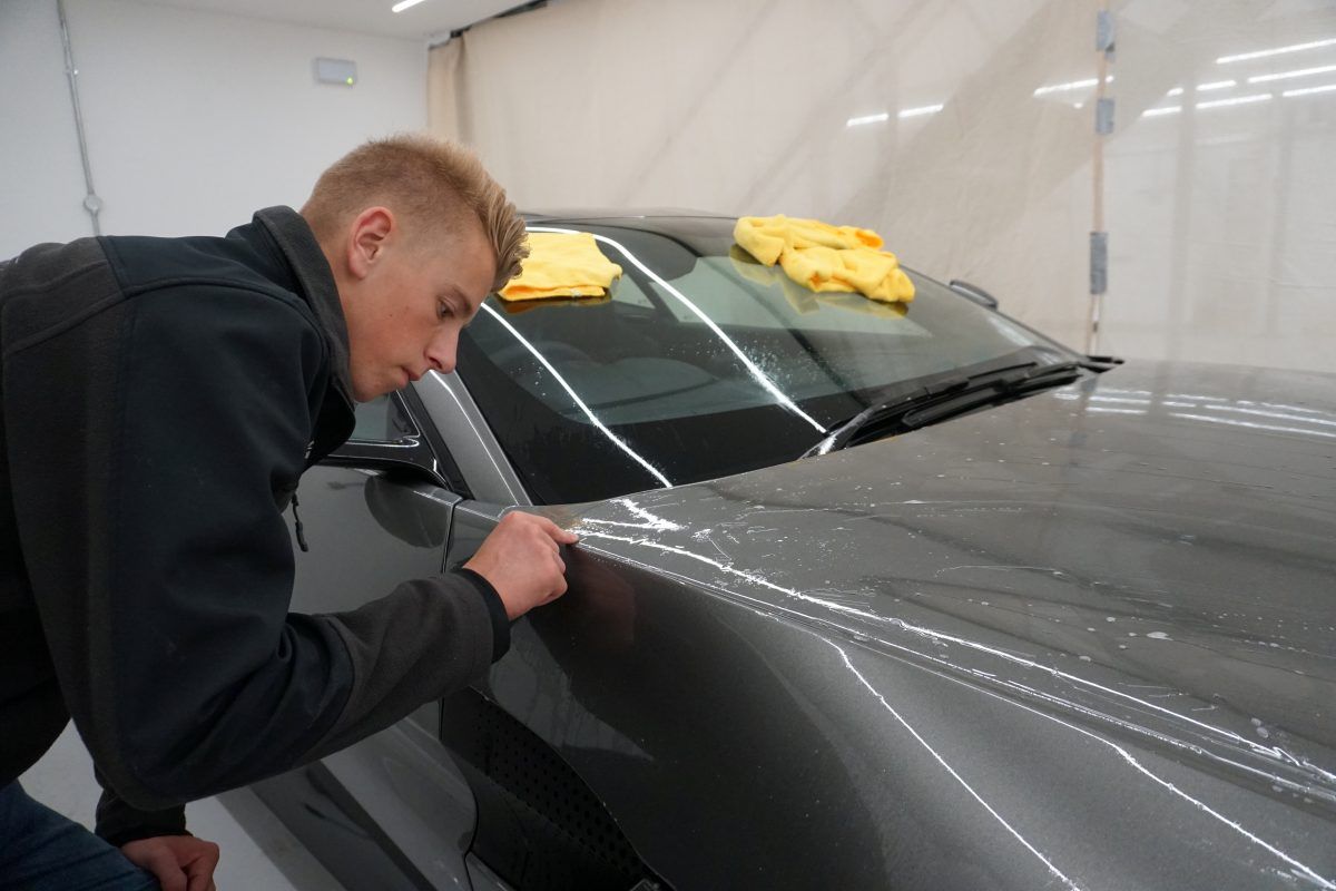 Teenager who started washing cars as a kid now runs business polishing luxury motors for £4,000