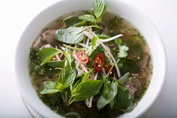 Mien Tay Pho with Sliced Beef