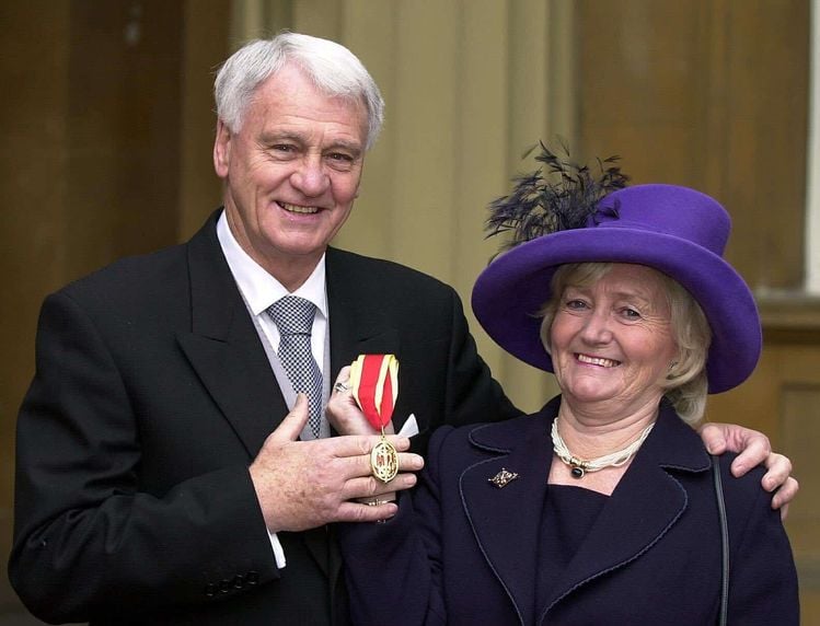 Newcastle United football manager Sir Bobby Robson, the man who masterminded England to the semi-finals in the 1990 World Cup, at Buckingham Palace after he was knighted by the Prince of Wales.   *  With him at the Palace were his wife, Elsie (right) and two of the couple's three sons, Andrew, 41, and Paul, 44. Also being honoured was author Sebastian Faulks, most famous for his First World War novel, Birdsong.