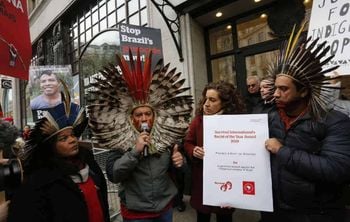 APIB delegation hand in Survival's Racist of the Year award for President Bolsonaro to the Brazilian Embassy, London © Rosa Gauditano/ Survival International