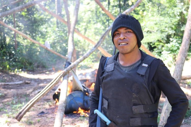 Paulino on a mission with the Guardians, wearing Sarah’s hat.(Survival)