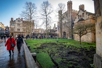 CAMBRIDGE UNIVERSITY