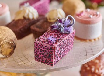 Pink Afternoon Tea Adam Handling Chelsea Prosecco DOC Rosé Belmond Cadogan October | Photo: Tim Green