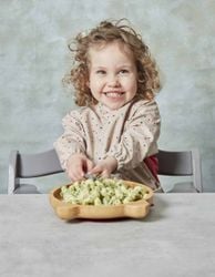 Hulk Mac ‘n’ Cheese | Photo: What Mummy Makes by Rebecca Wilson is published by DK, 23 July 2020. £14.99. DK.com