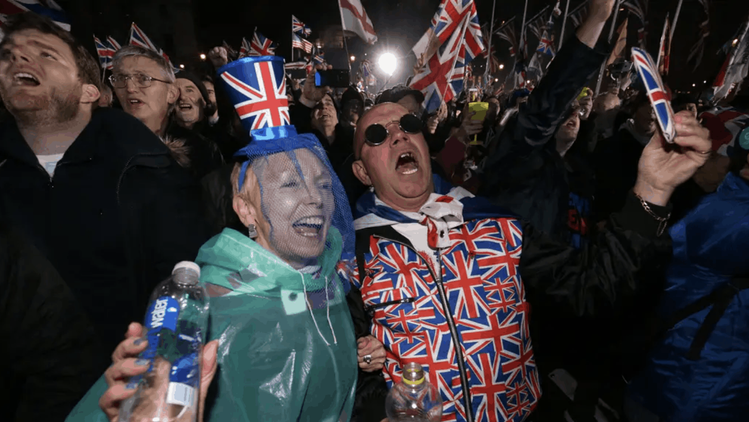 Crowds at Westminster Brexit party