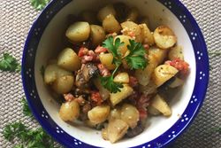 Potato Salad with Bacon and Mushrooms