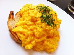 Scrambled eggs on toast at Speakeasy in South Yarra Photo: Katherine Lim / Flickr