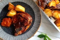 Country-Style Caramelised Pork Chops