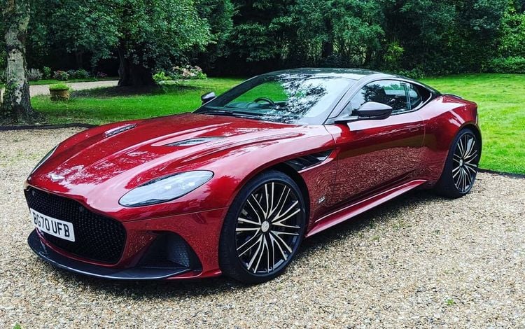 Aston Martin DBS superleggera