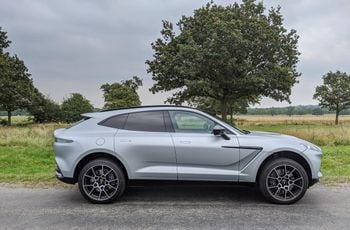 Aston Martin DBX