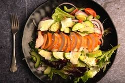 Smoked Chicken and Avo Salad with Honey Mustard dressing