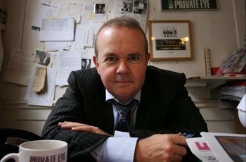 INDEPENDENT
IAN HISLOP, EDITOR OF PRIVATE EYE, IN THE OFFICES OF THE MAGAZINE IN SOHO, LONDON
17.10.06
PH: TOBY MADDEN