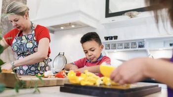 SCHOOL COOKING CLASSES