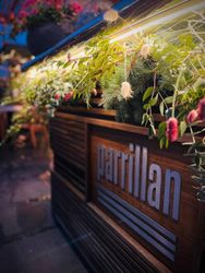 Parrillan winter terrace sign