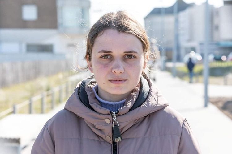 Tetiana Osadchuk, 26, a Ukrainian refugee in Calais, France. Credit;SWNS