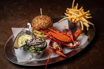 Burger & Lobster