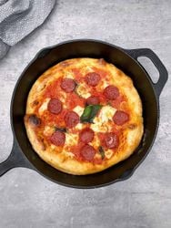 Cast iron frying pan pizza recipe Jonathan Hatchman London Economic