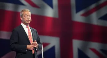 Scots ready to ‘overwhelmingly back independence’ if Farage becomes PM – poll