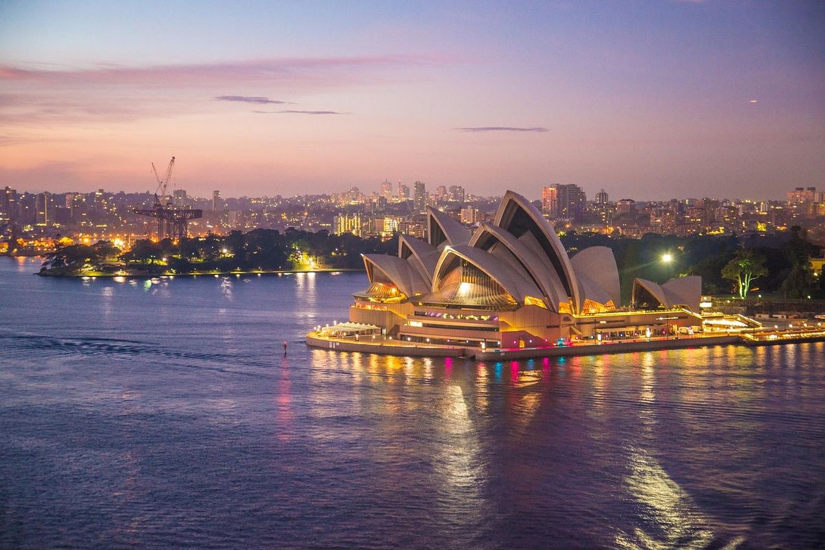 Lessons for Australia: How New Zealand’s 2026 Online Casino Regulation Could Inspire Change Down Under