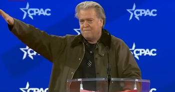 steve bannon nazi salute