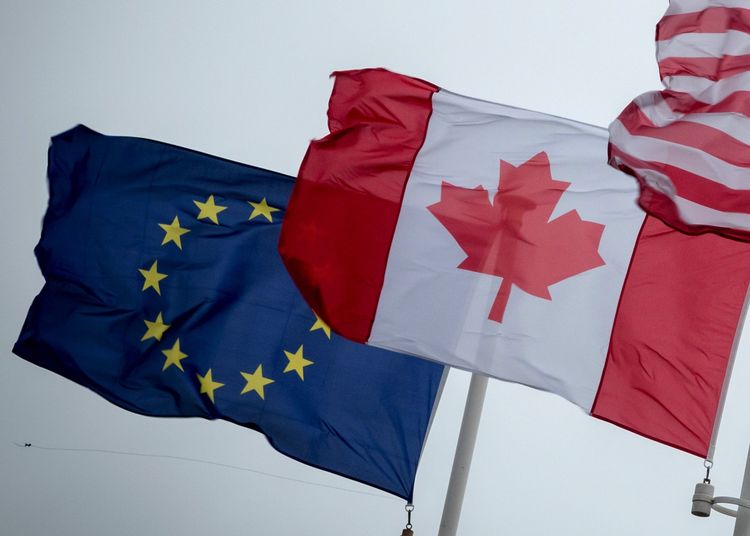 Almost half of Canadians want to join the European Union