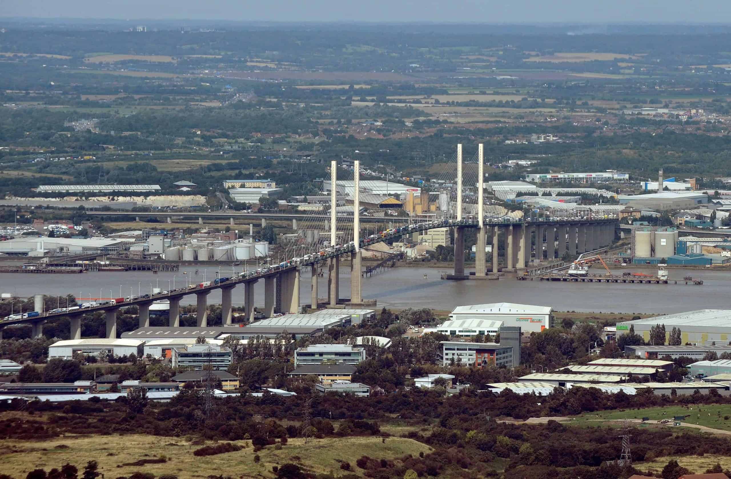 39 bodies found in shipping container in Essex