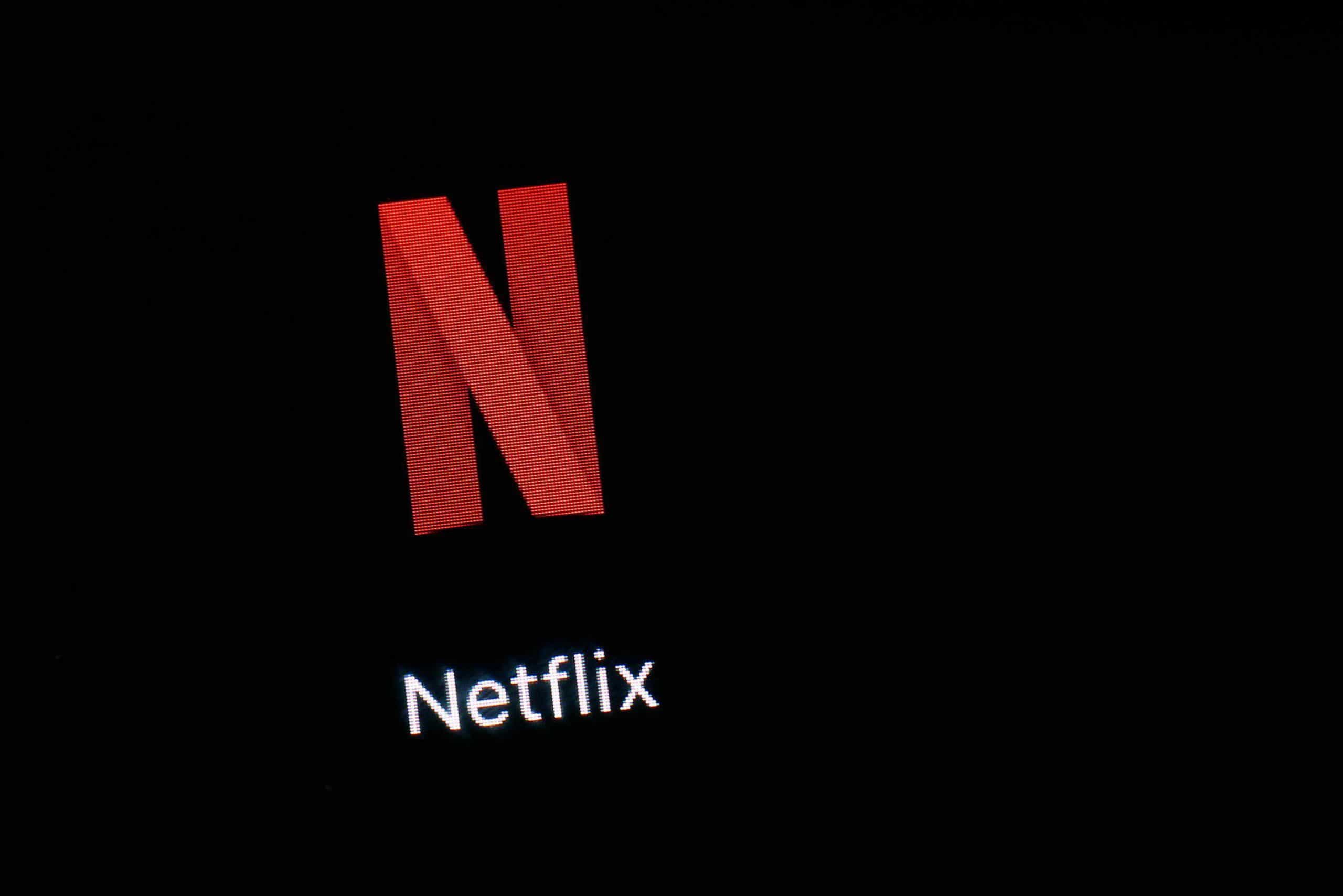 Panama lawyers ask judge to block Netflix release of The Laundromat