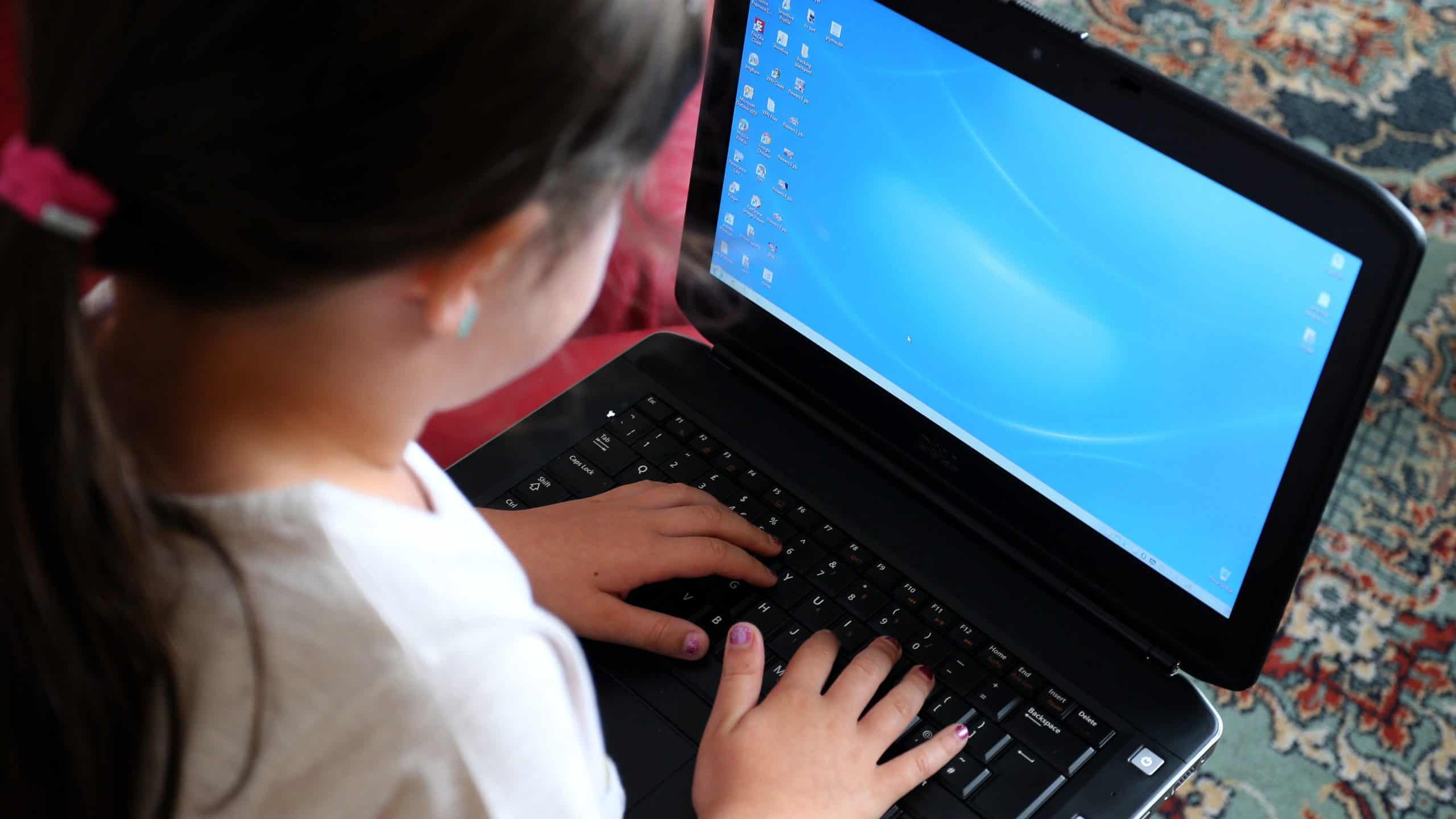 Free internet to be rolled out to help disadvantaged children with home schooling