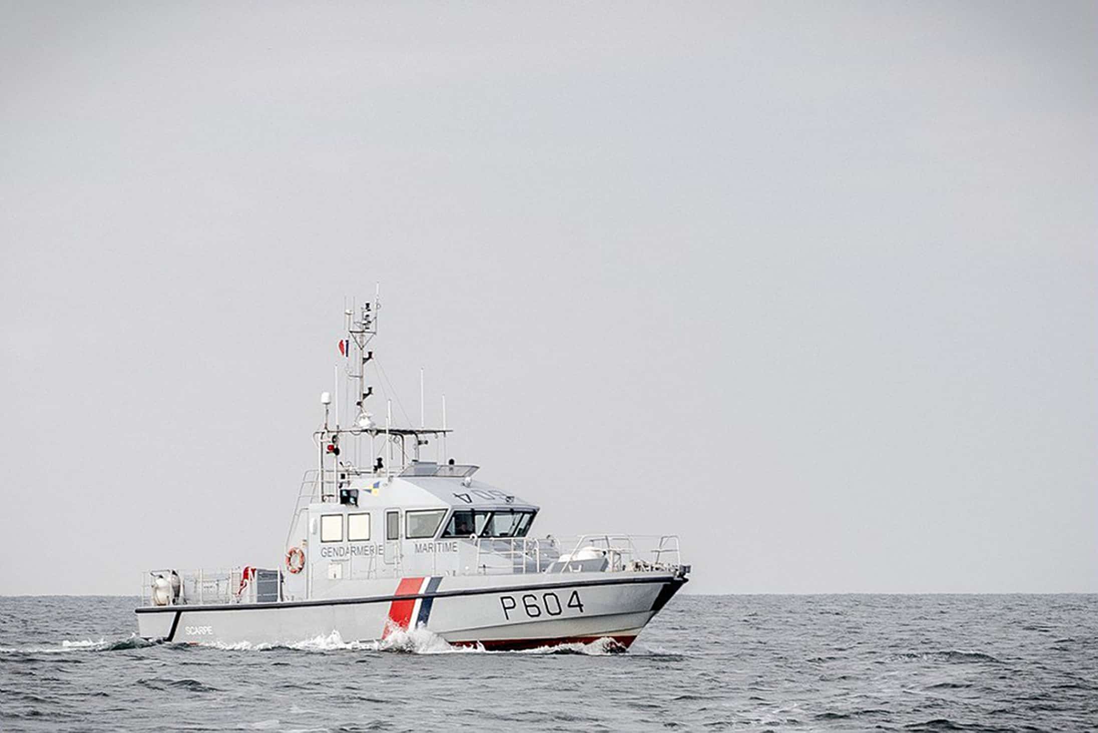 Migrants feared dead after boat sinks off French coast