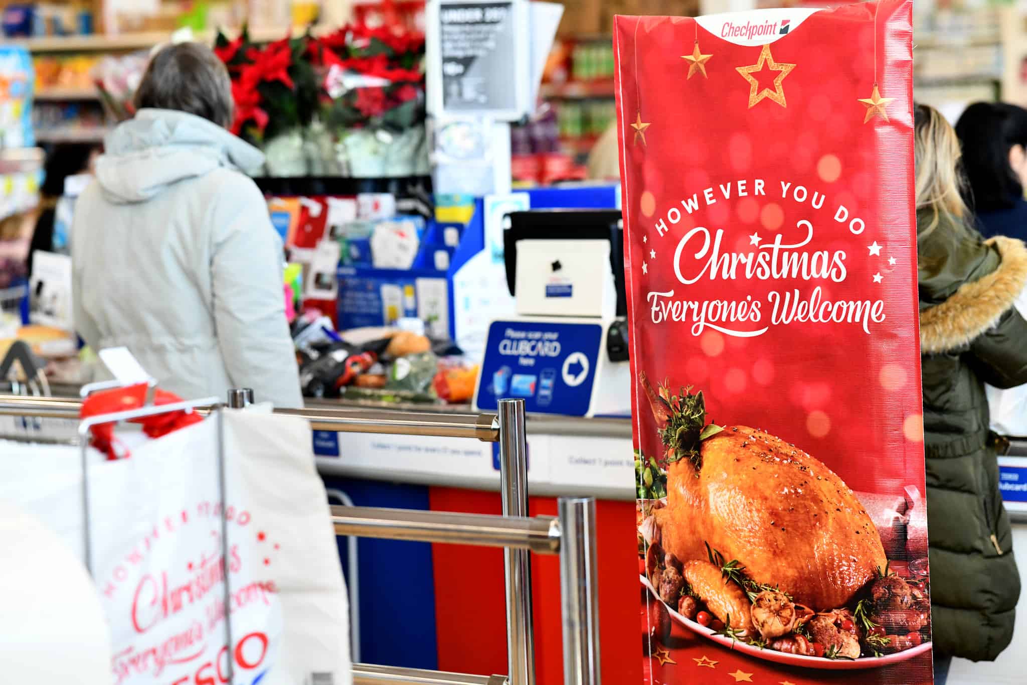 Frozen turkey and tinfoil sausages: Mail gets readers ready for Christmas