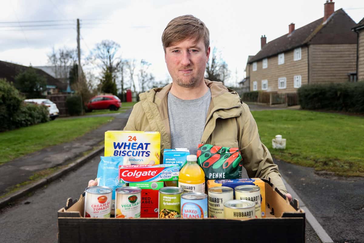 Family who had to choose between heating & eating delighted after anonymous gift