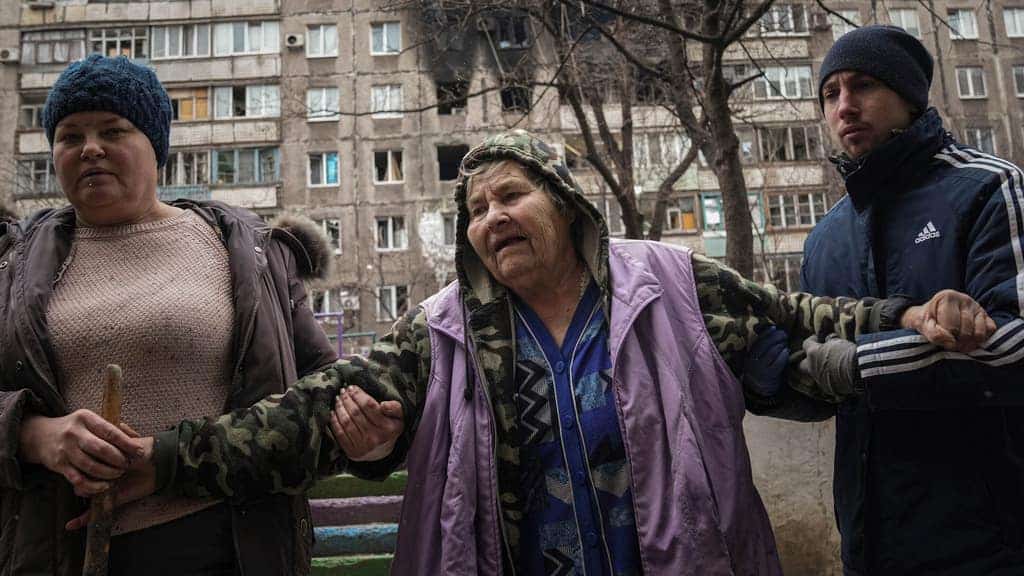 Battle for Kyiv commences as residents flee to bomb shelters