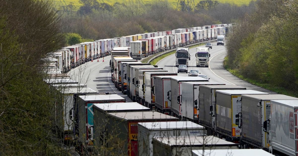 Travel chaos: Glitch in post-Brexit customs system as 2,000 lorries queue in Kent