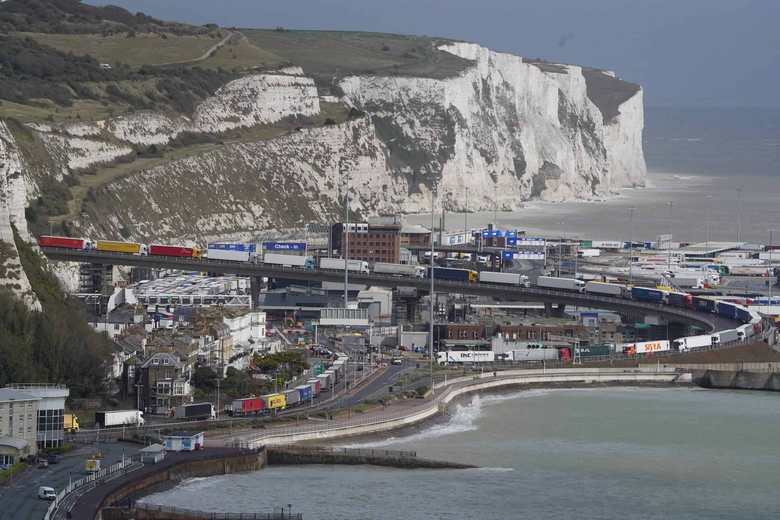 Channel travellers told to bring packed lunch as huge queues plague Kent