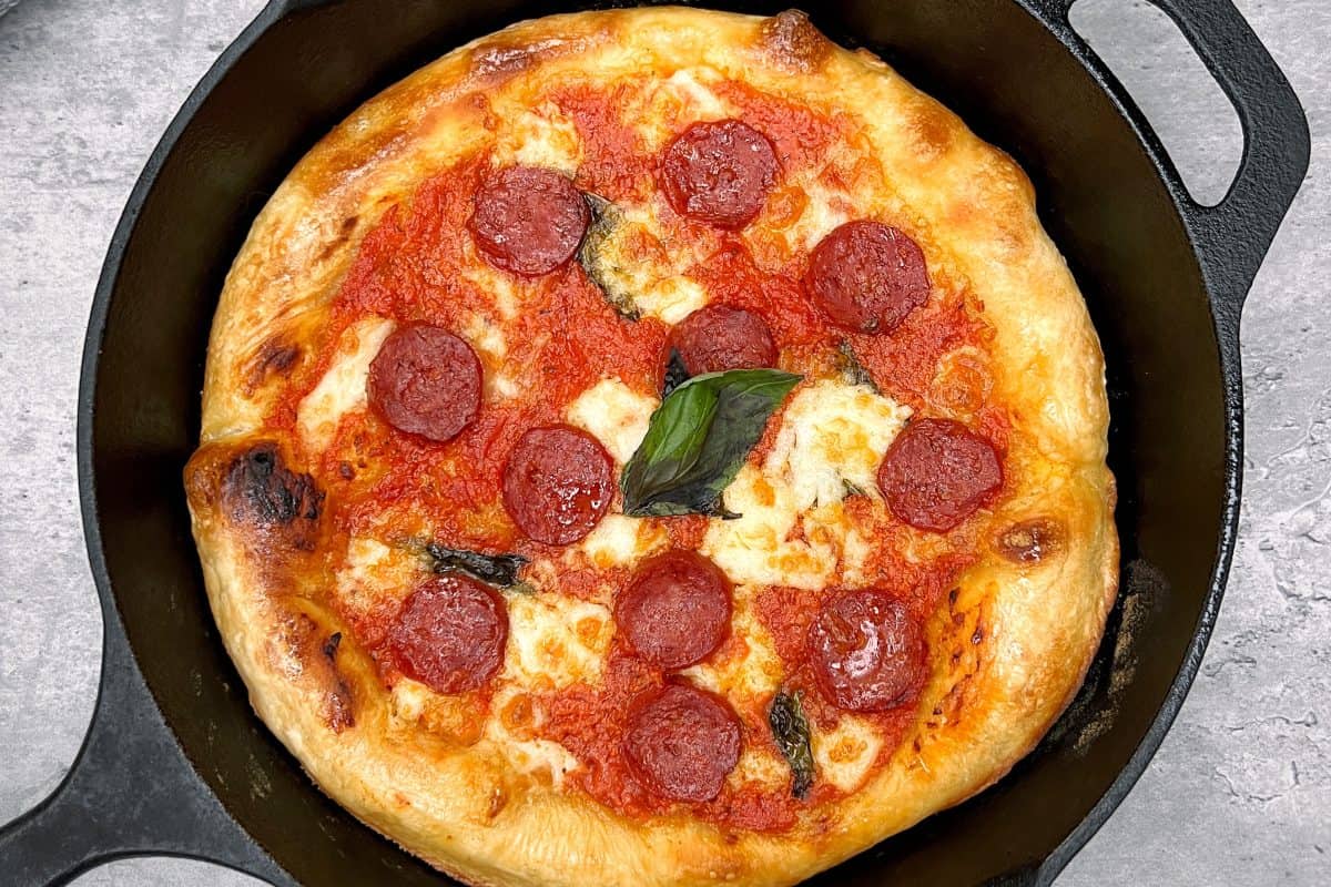 empty pizza pan