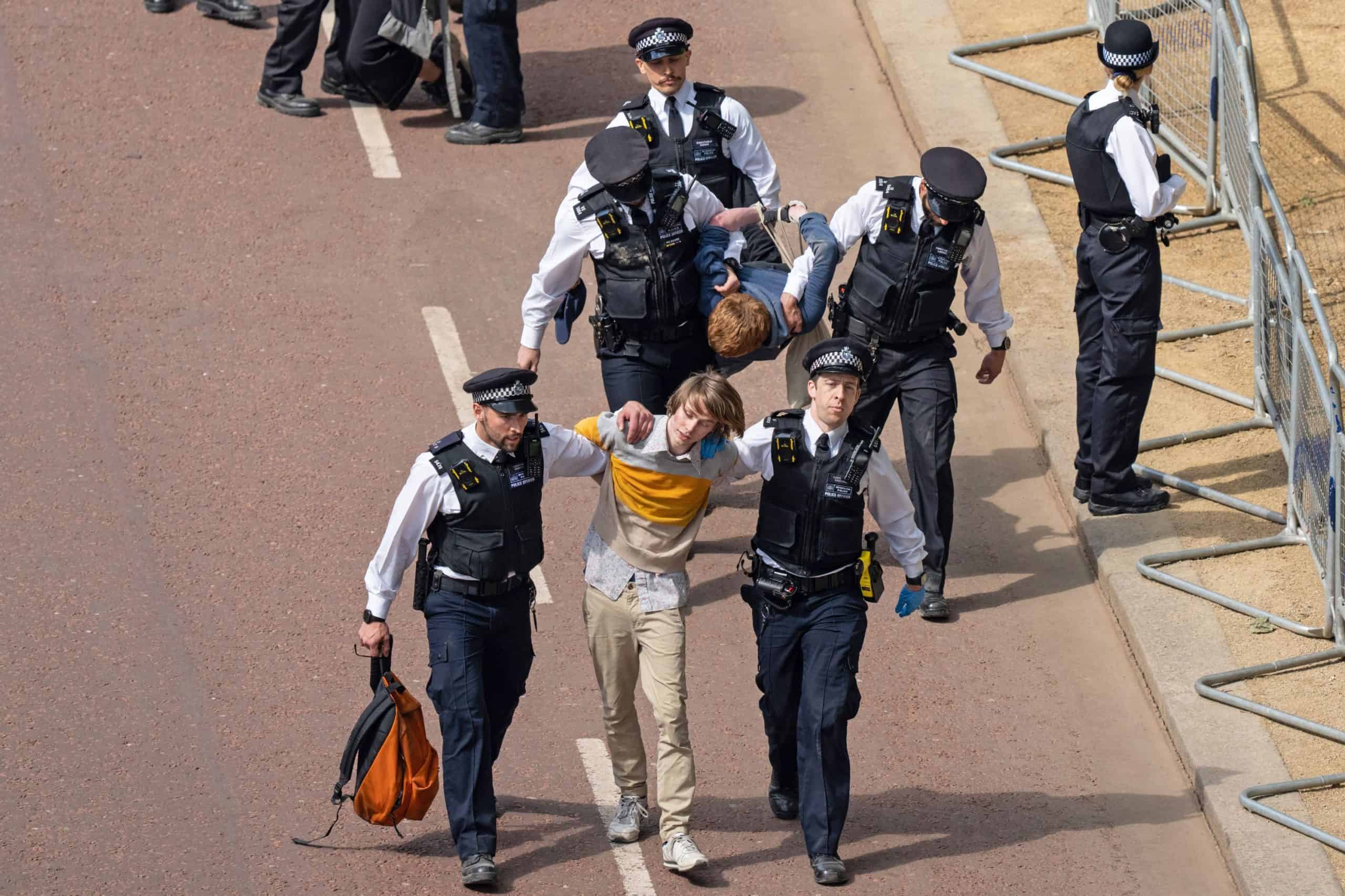 Watch: Several arrests made after group attempts to enter Jubilee parade route