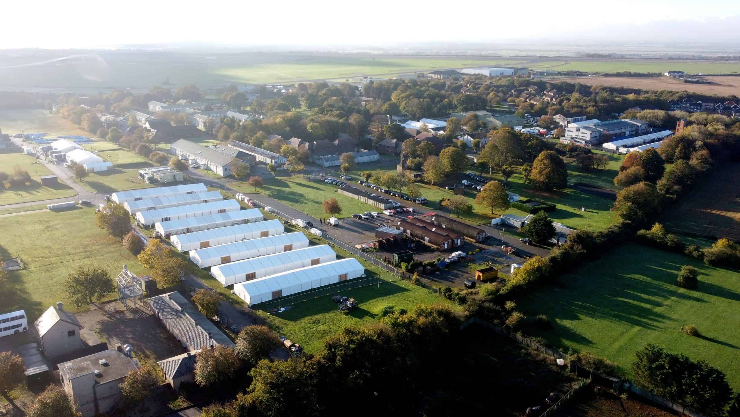 Asylum seekers held at Manston detention camp heard shouting ‘we need your help’