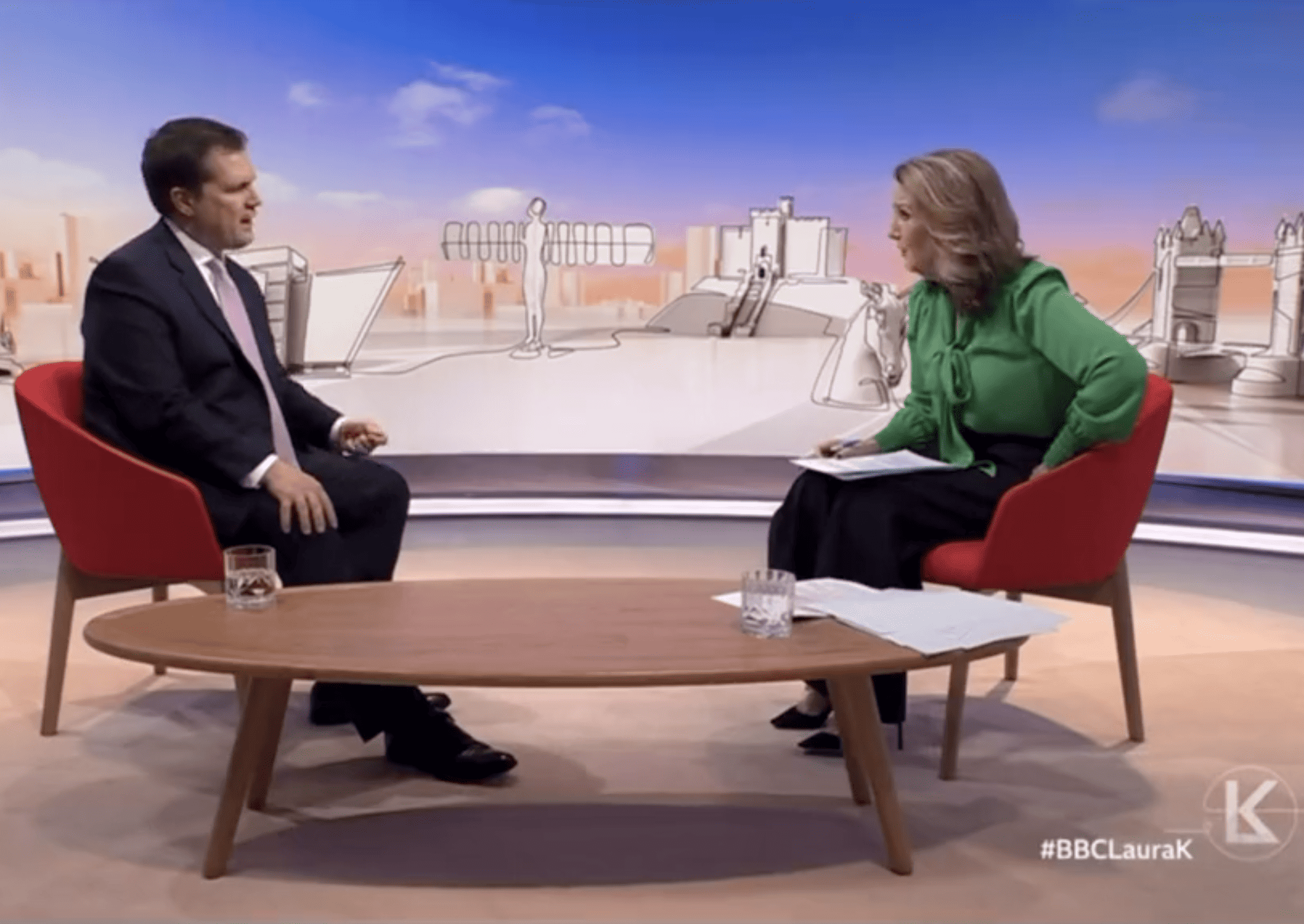 Victoria Derbyshire praised for 10/10 comeback to Jenrick’s economy comments