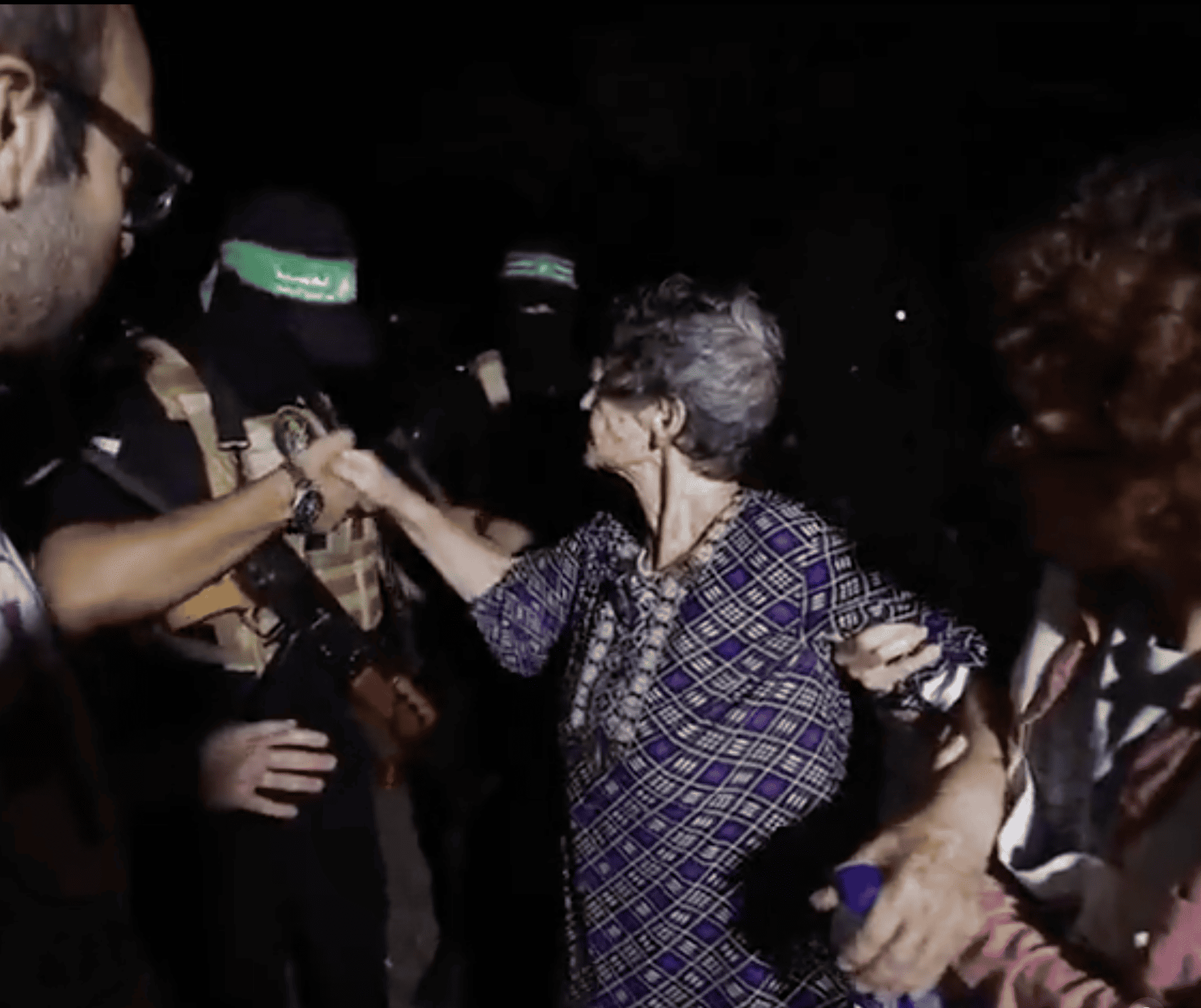 Watch: Israeli hostage shakes hands with Hamas captors