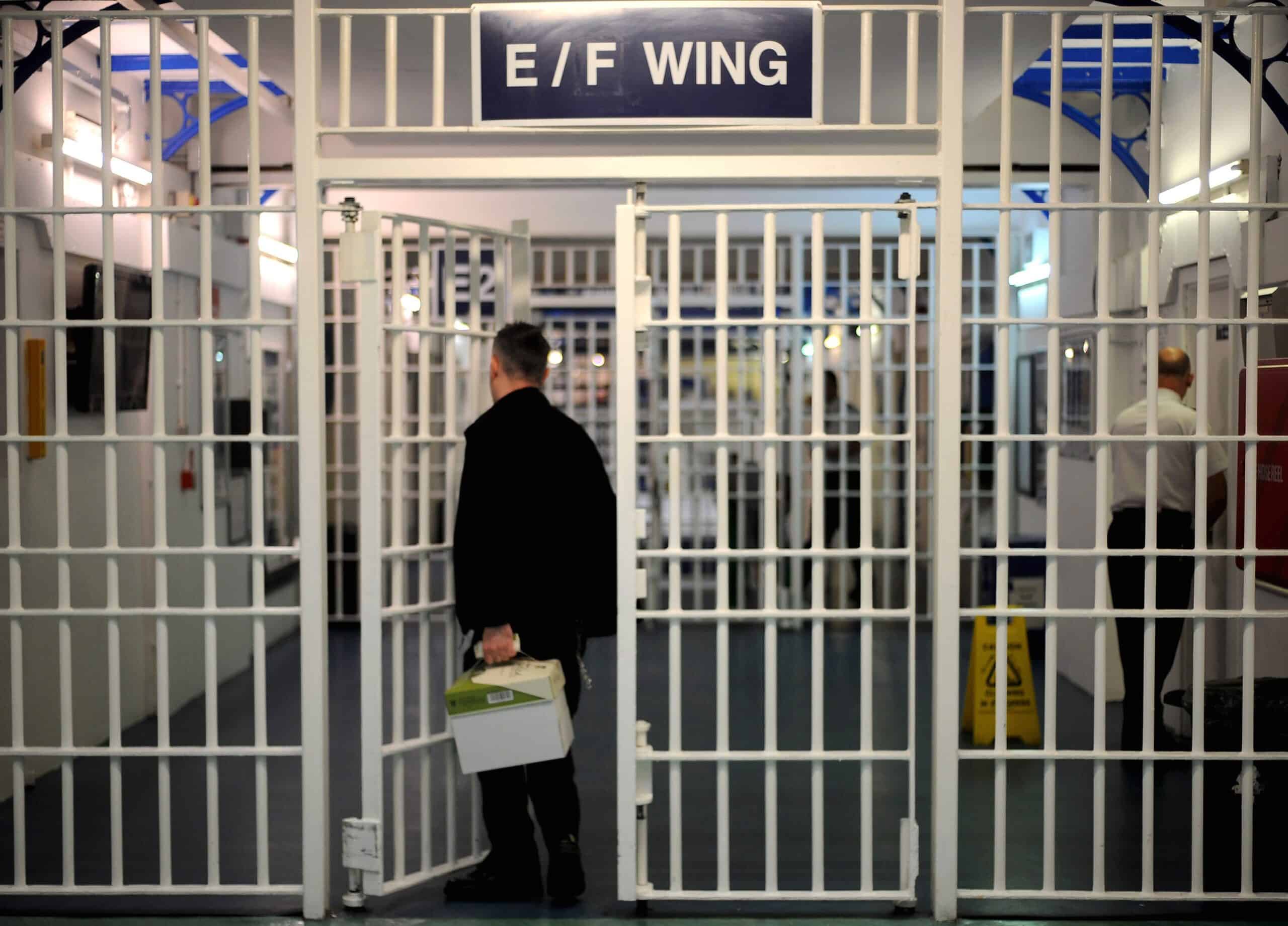 Prisoners could be sent to Estonia to ease overcrowding