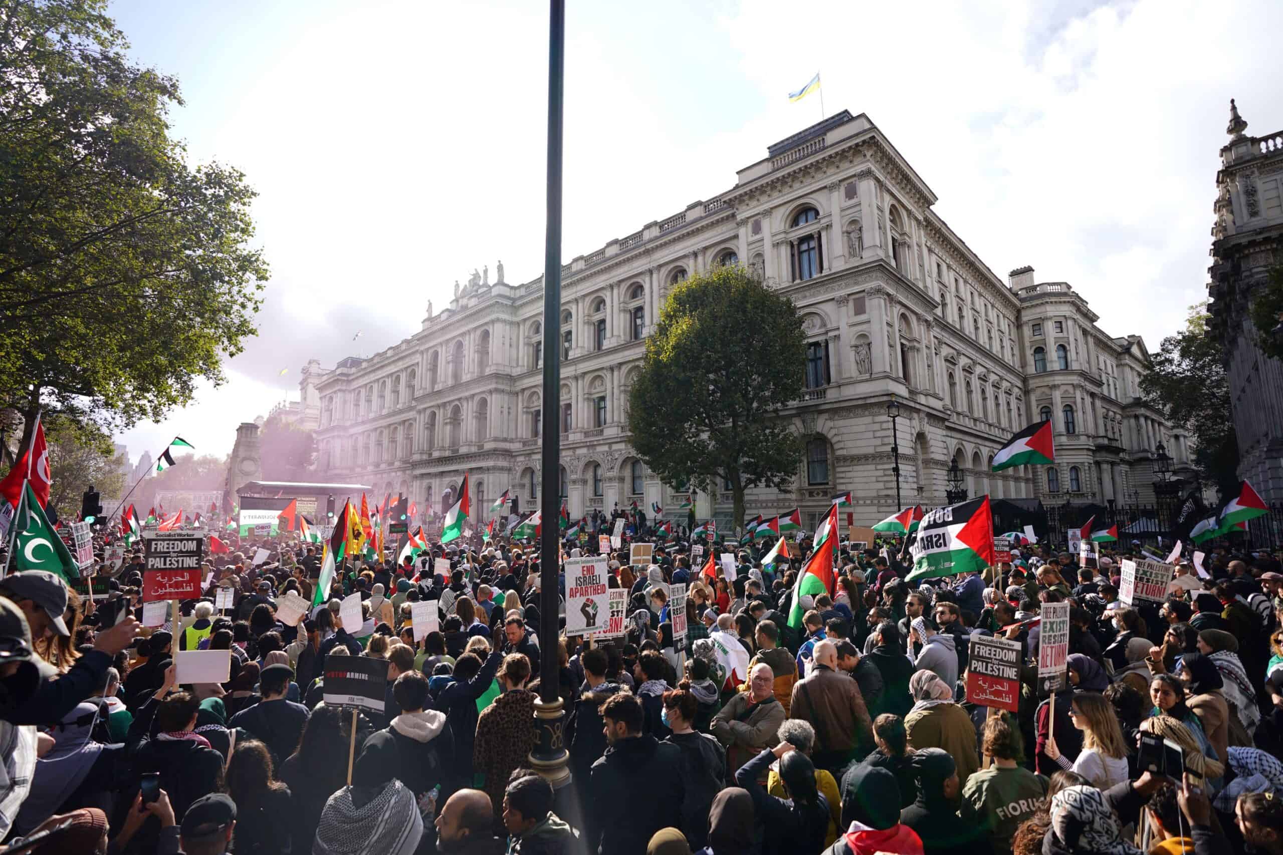 BBC apologises over reporting on pro-Palestinian demonstrations