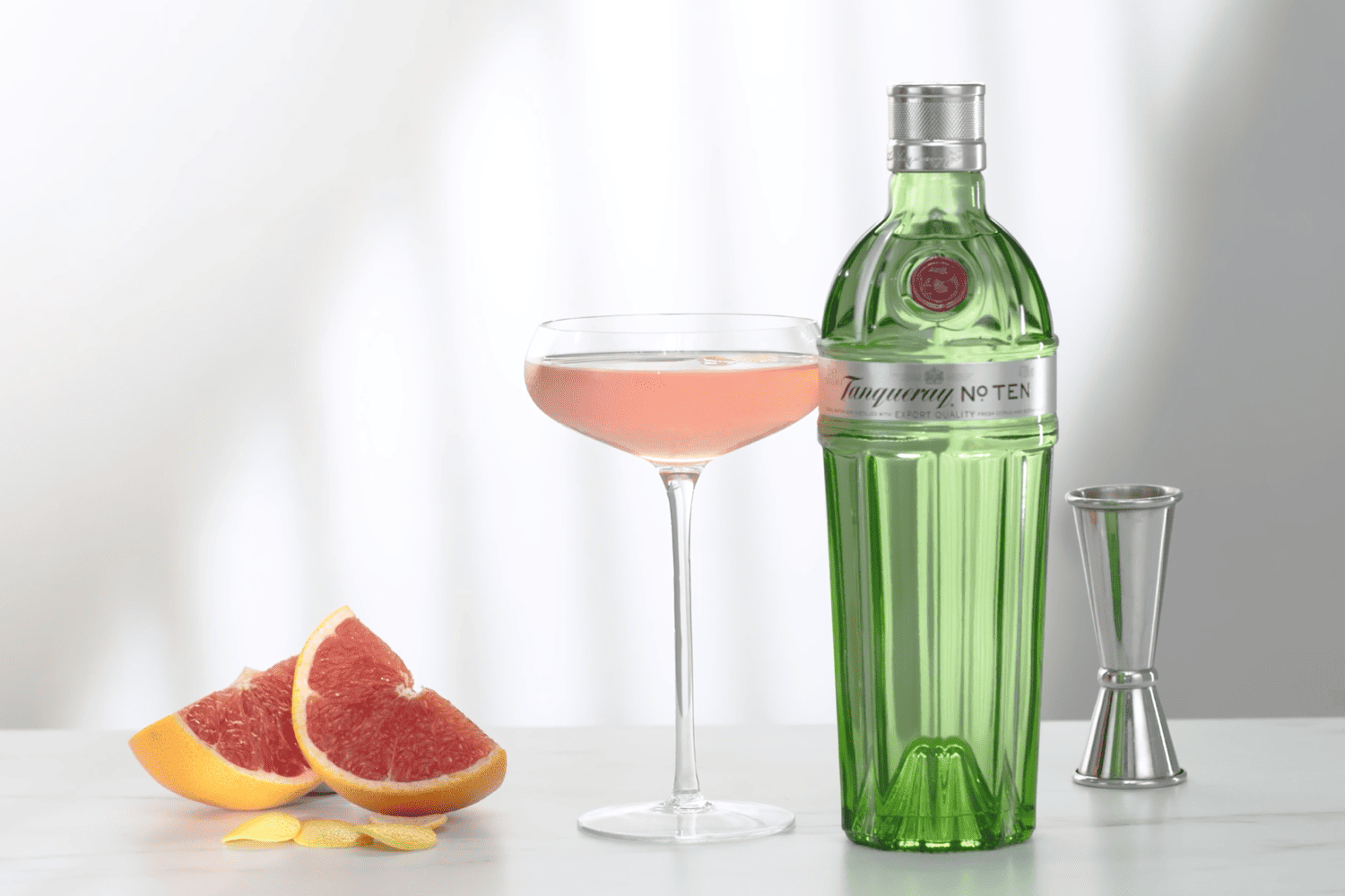 Festive cocktails made with the bartender’s favourite gin