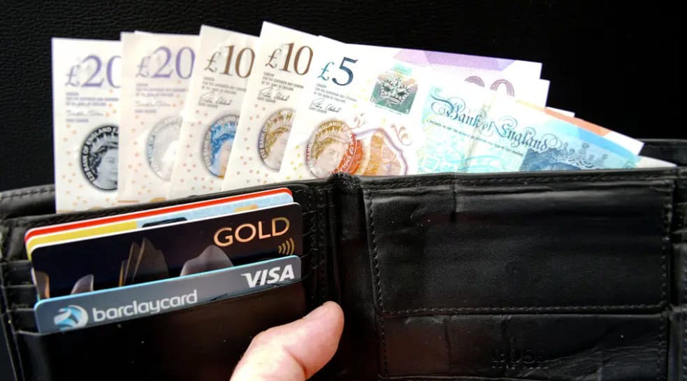 Nearly half of people expect a cashless society within their lifetime