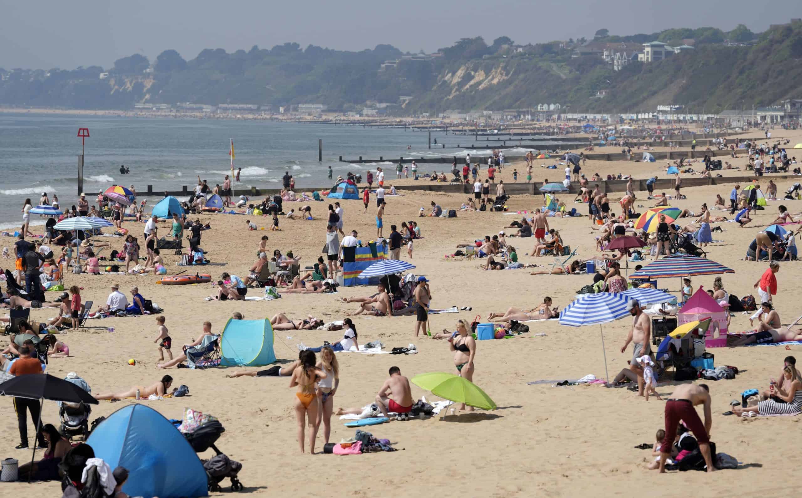 UK set to be ‘hotter than Turkey’ next week as 800-mile ‘heat dome’ due to strike