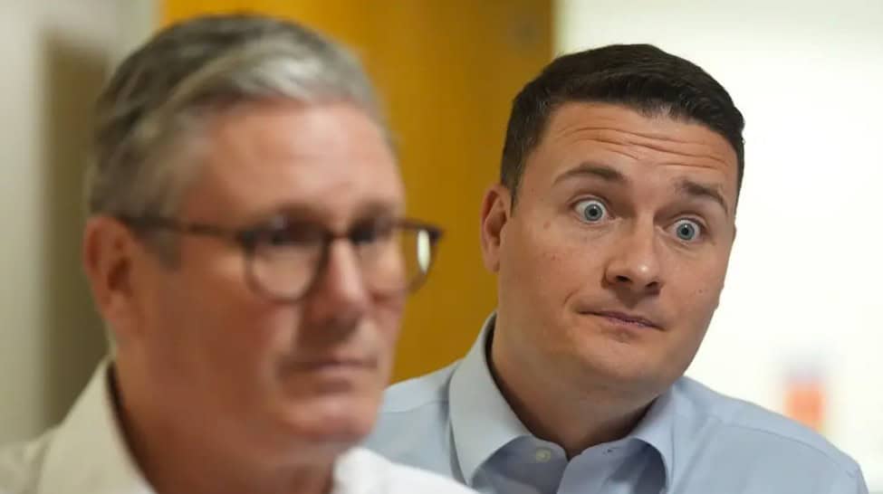 Wes Streeting ‘treading cautiously’ in pressing ahead with puberty blocker ban