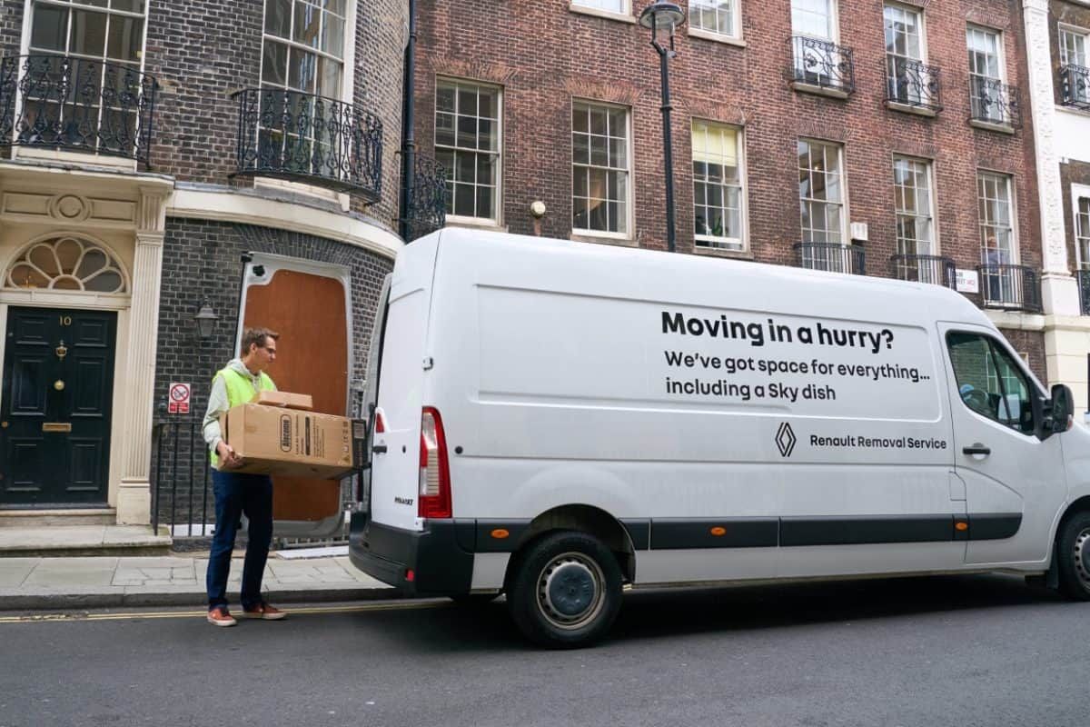 Removal van spotted heading to Downing Street