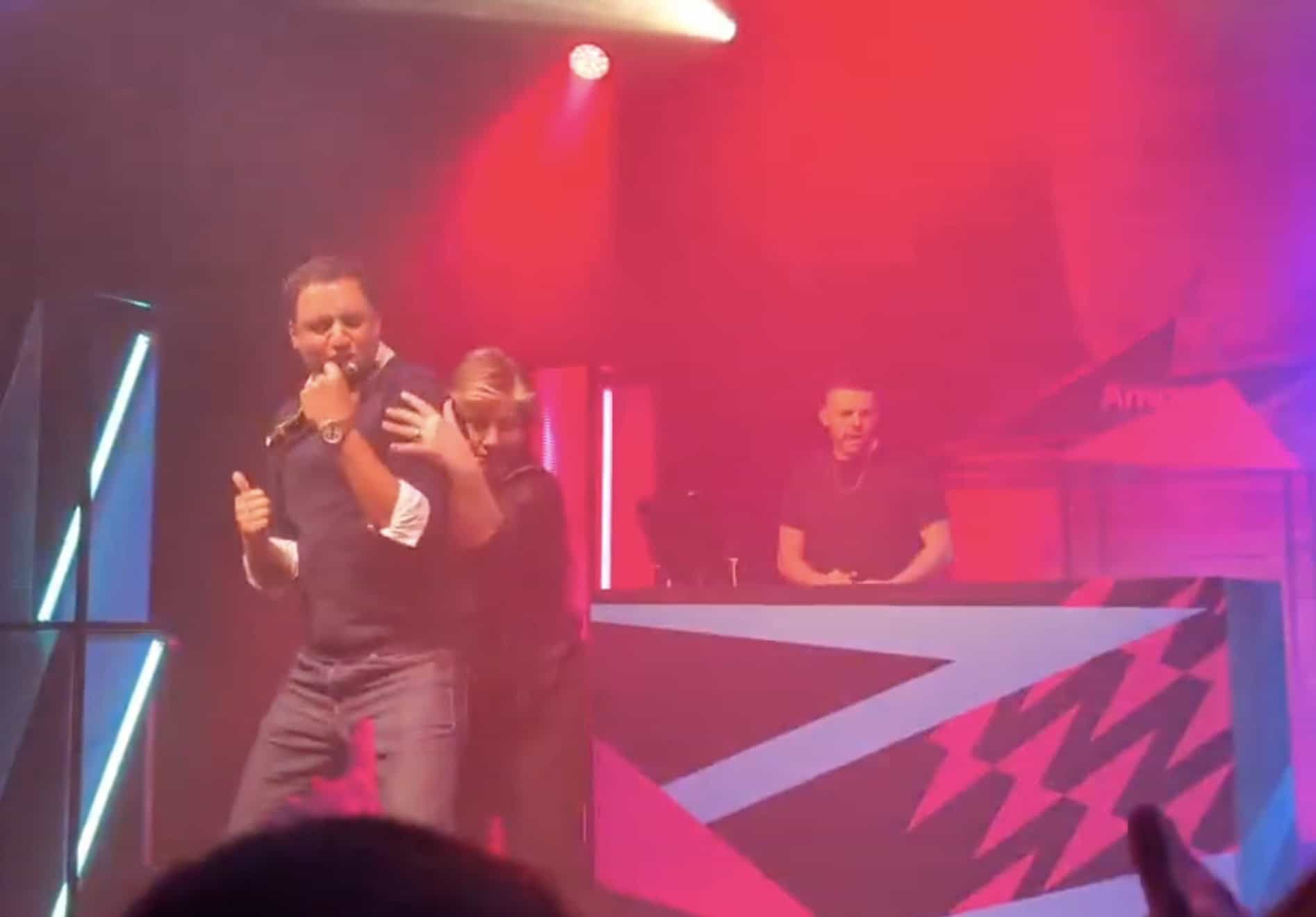 Anas Sarwar and Emily Thornberry grind to Uptown Funk at Labour Party Conference