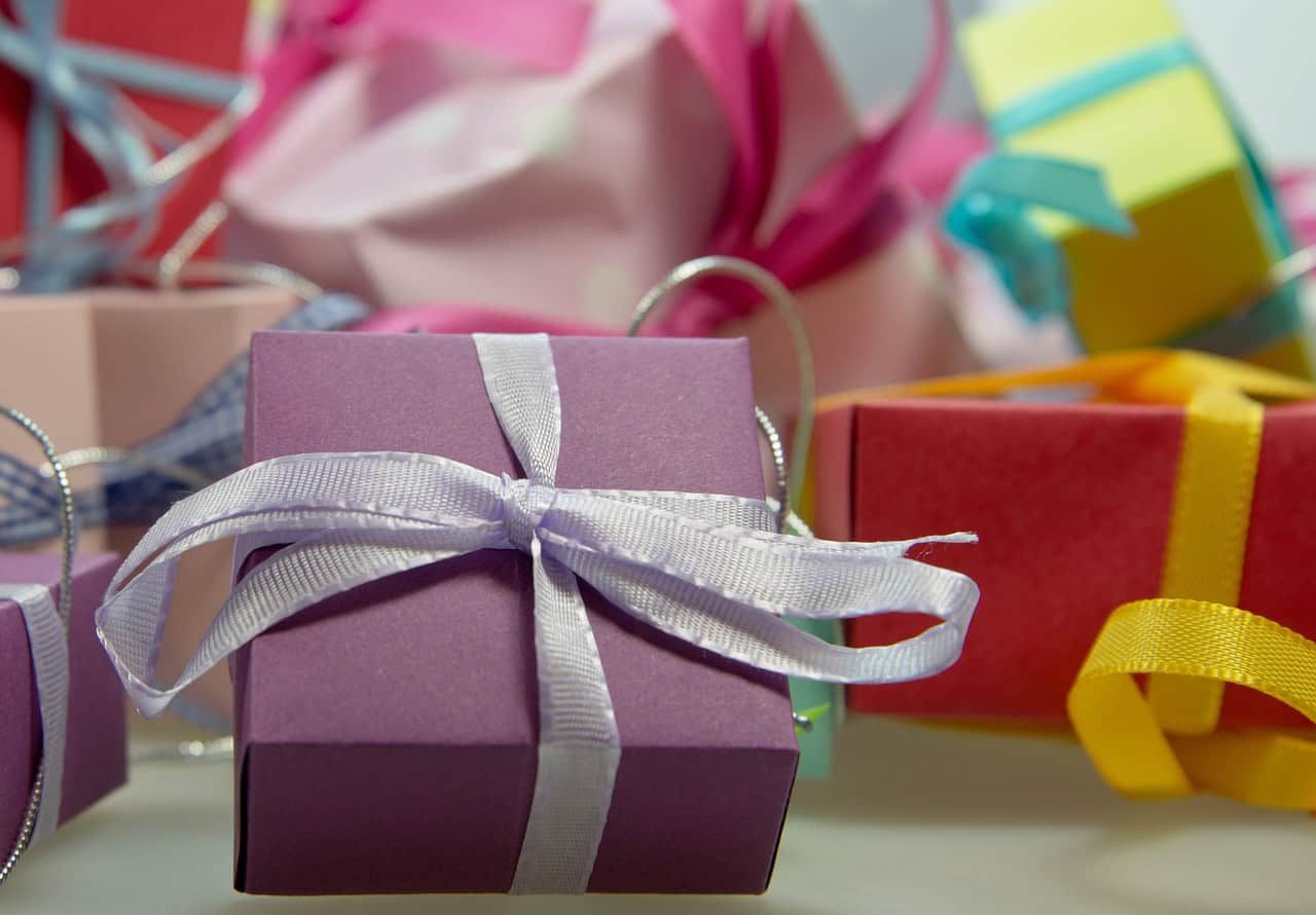 How to Create a Memorable Christmas Campaign with Corporate Gifts